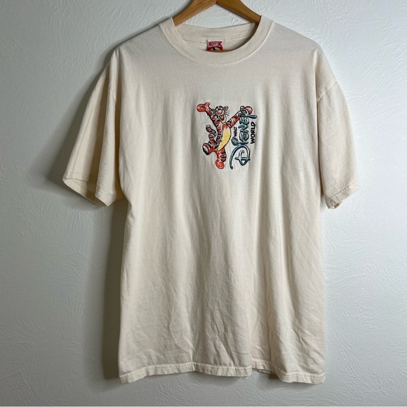 Vintage Mens 90s Walt Disney World Tigger Embroidered T-Shirt USA Made Size L - Picture 1 of 14
